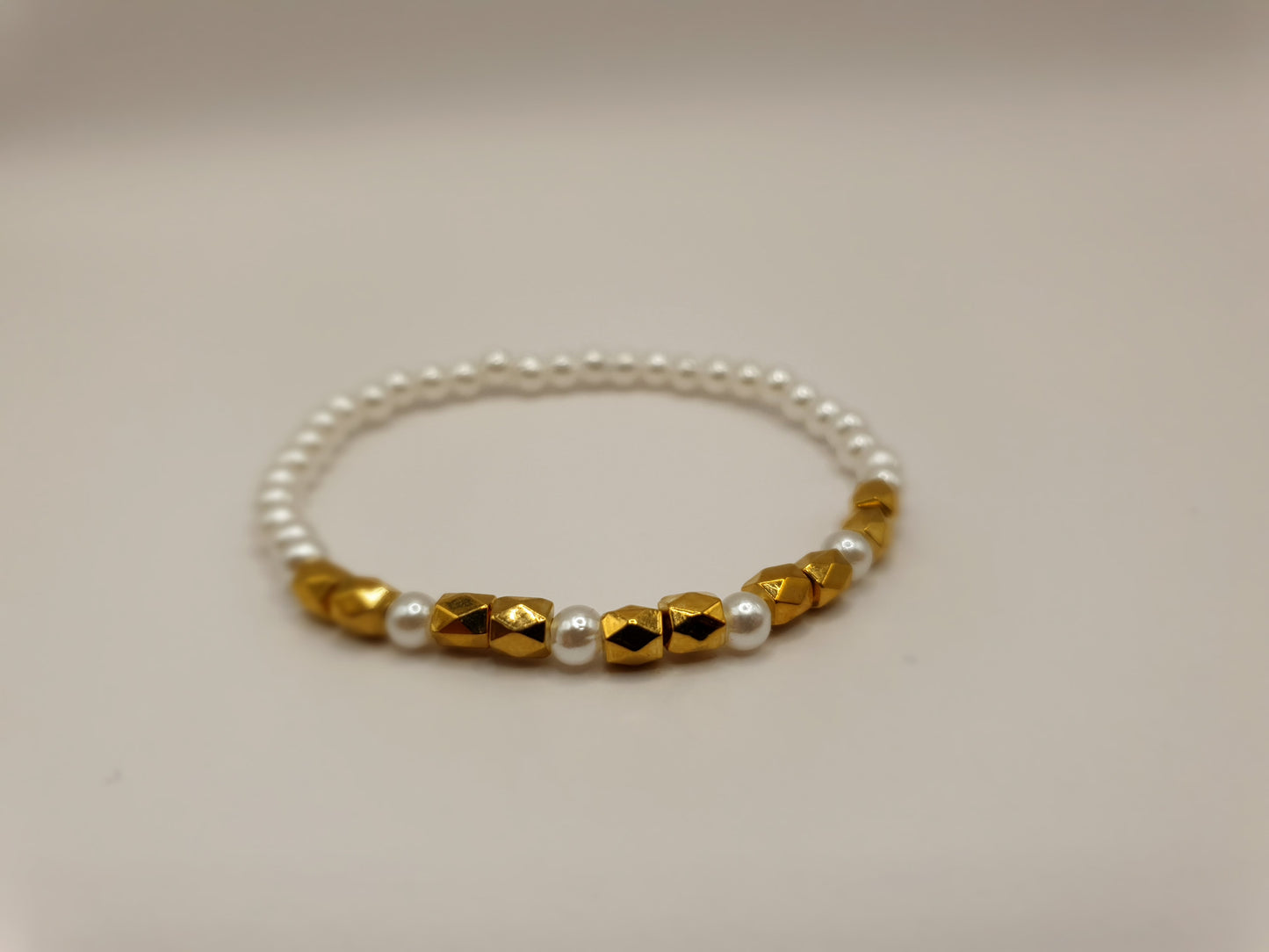 Handmade bracelet in white – minimalist jewelry to give as a gift or keep for yourself