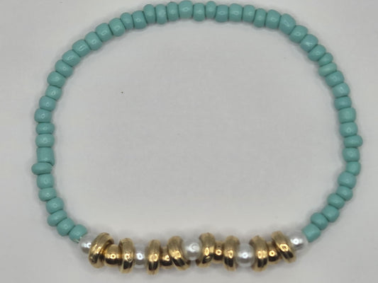 Frische Leichtigkeit – handgemachtes Armband in Mintgrün & Weiß