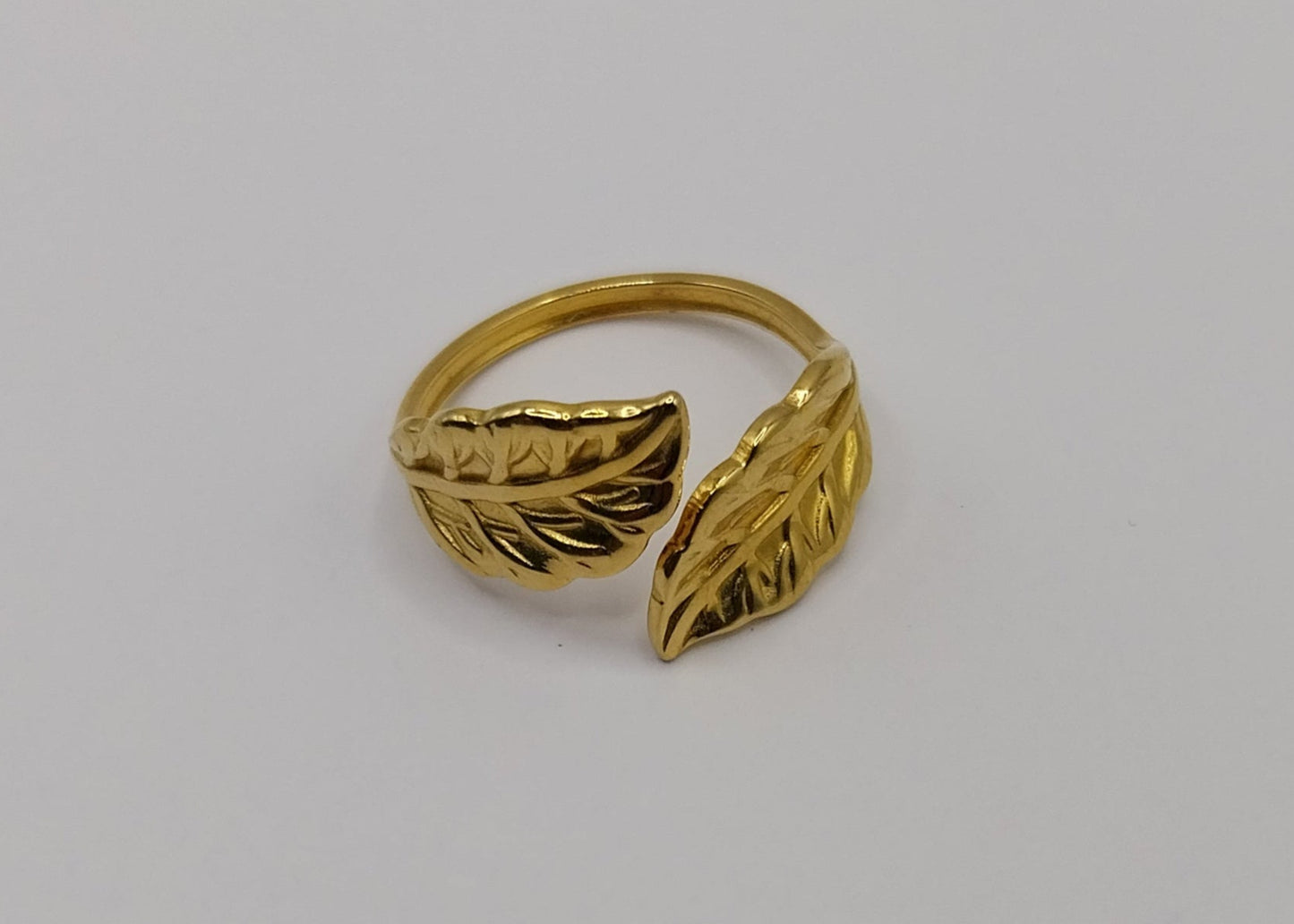 đ Offener Ring mit BlĂ€ttermotiv â Goldfarben