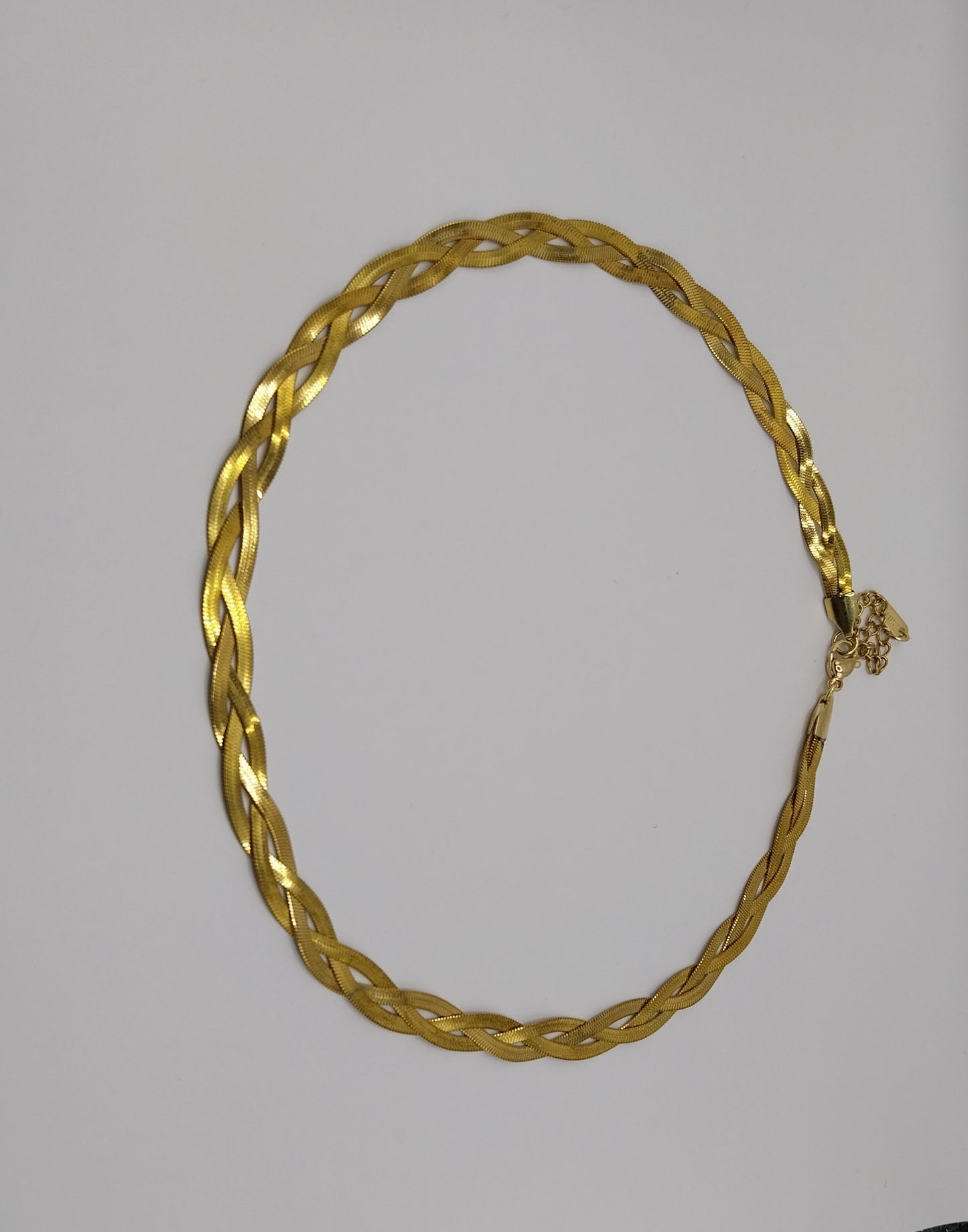 Modern stainless steel snake-style necklace – gold color