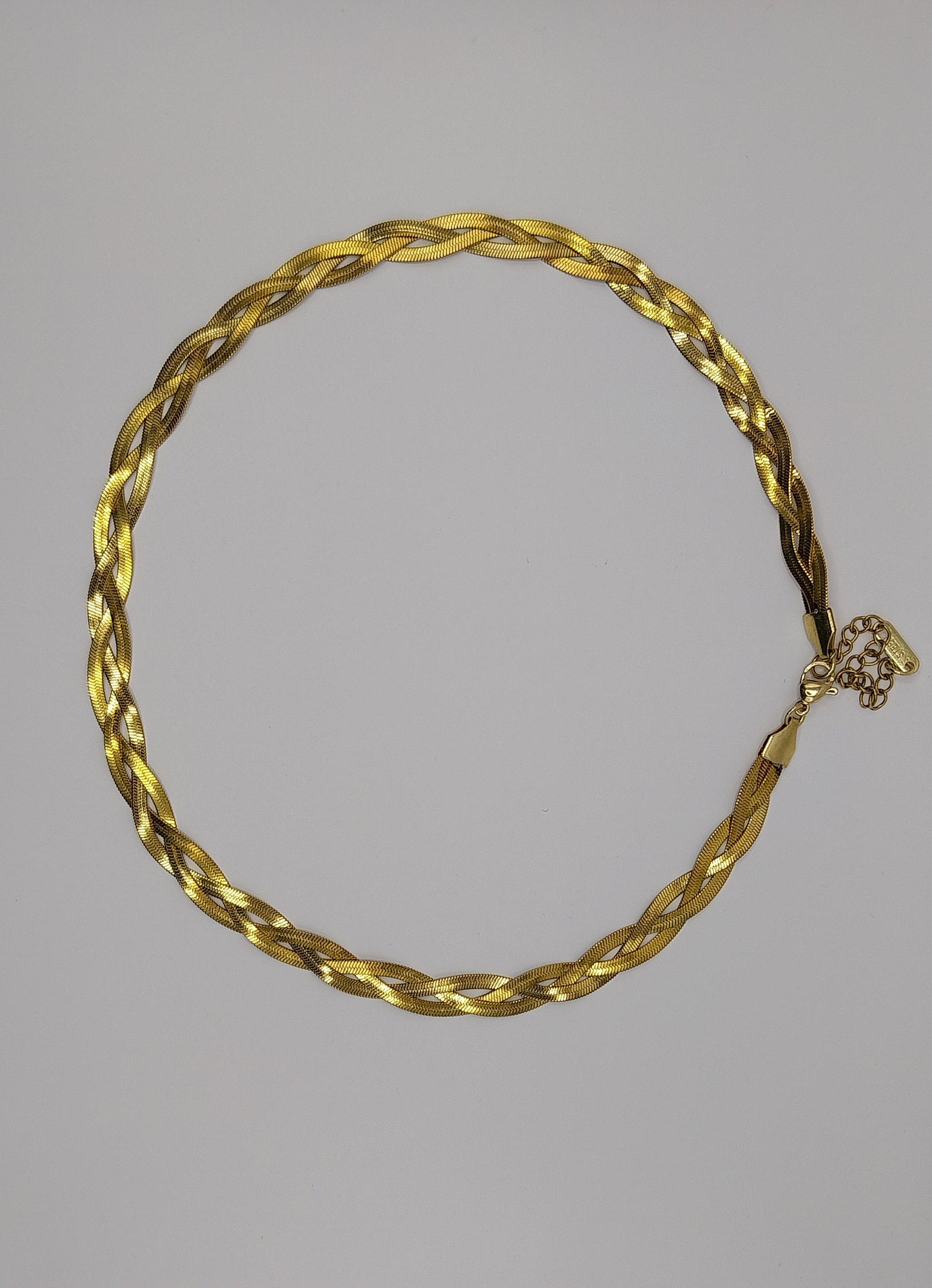 Modern stainless steel snake-style necklace – gold color