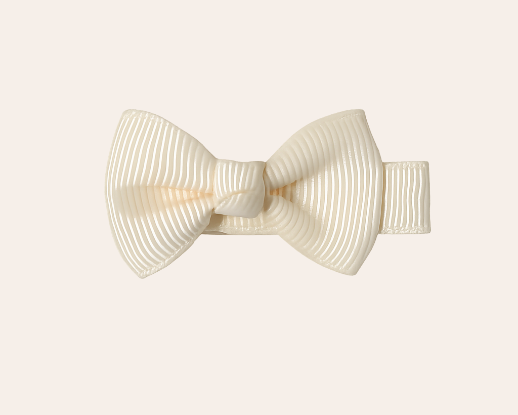 Schmucku Minis – Beige Handgemachte Schleifen-Haarklammer für Mädchen