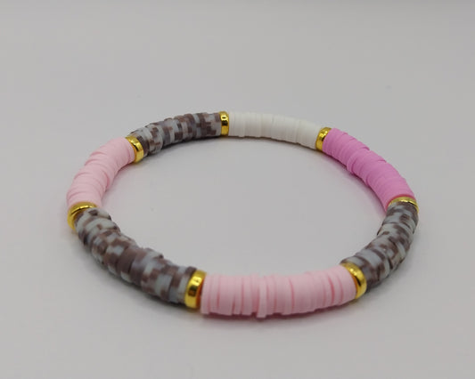 🌸 Handgemachtes Armband – Pink, Lila, Weiß & Grau mit goldfarbenen Details 🌸