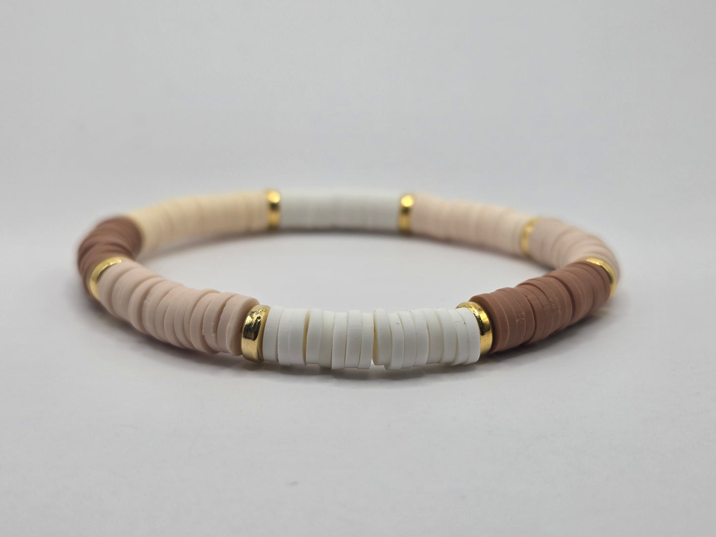 π€ Handmade bracelet in beige & brown