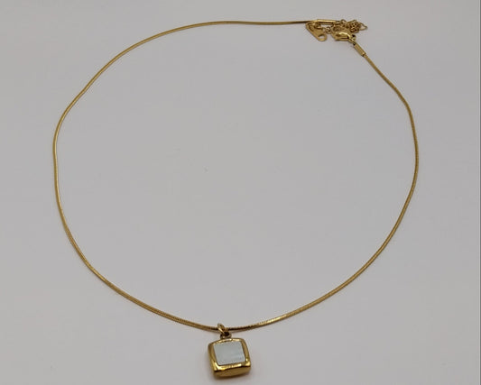 Damen-Halskette mit geometrischem Anhänger aus Edelstahl – Goldfarben & wasserfest