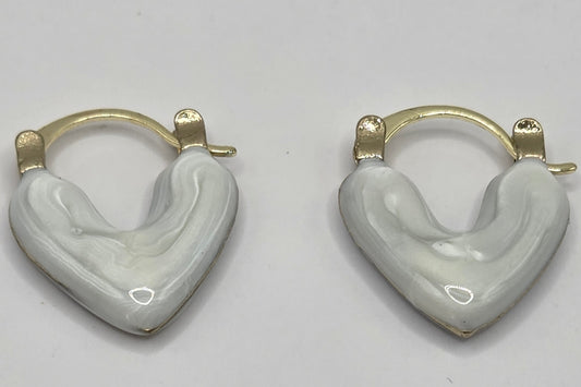 💖 Koreanisch-inspirierte Herz-Ohrringe – leicht, elegant & absolut im Trend