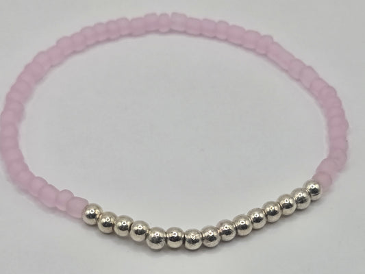 Delicate, feminine &amp; handmade – bracelet in soft pink