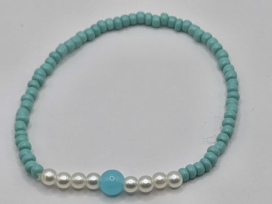 Bracelet in mint green and white