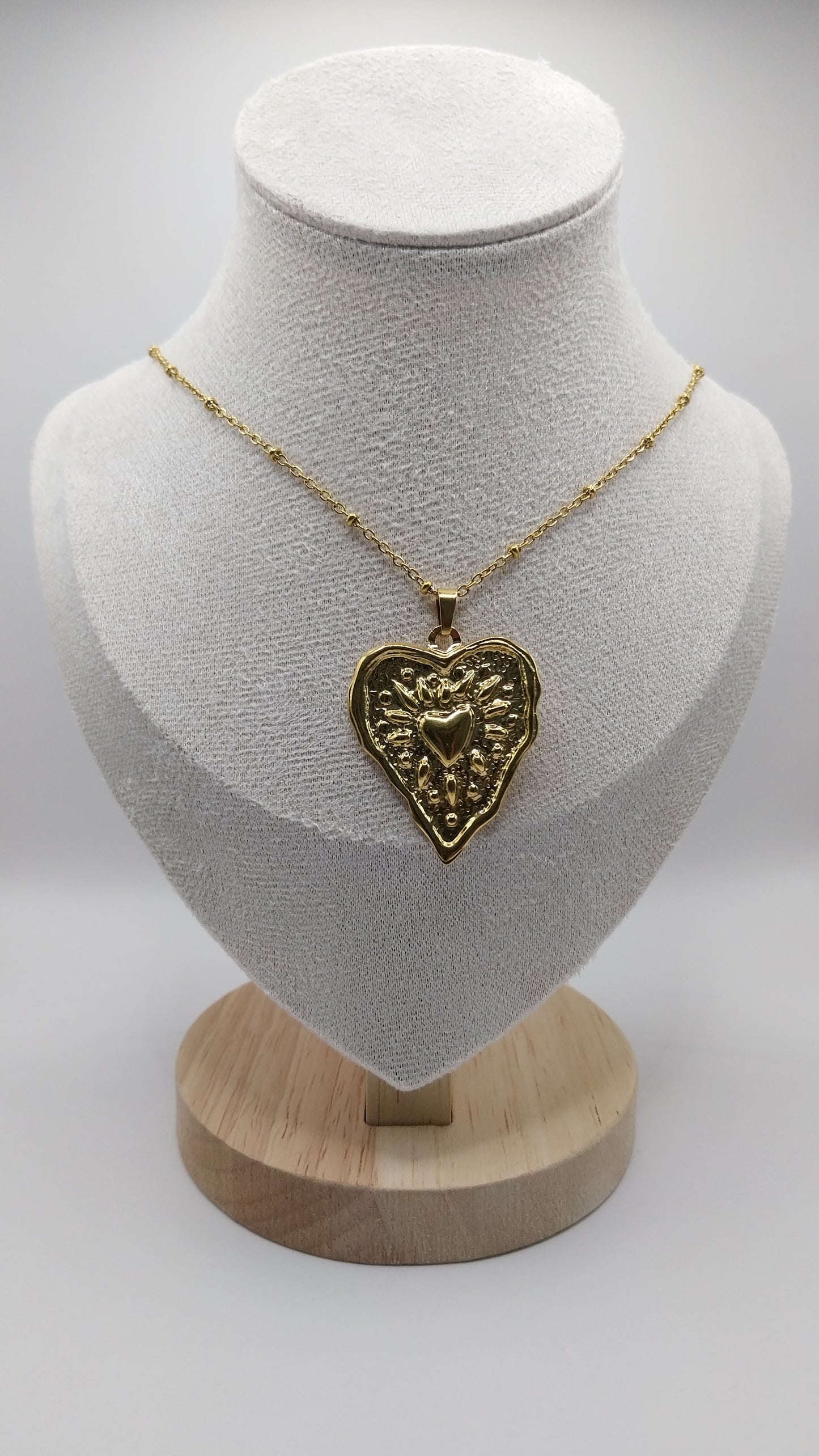 ❤️ Stainless steel necklace with large heart pendant 