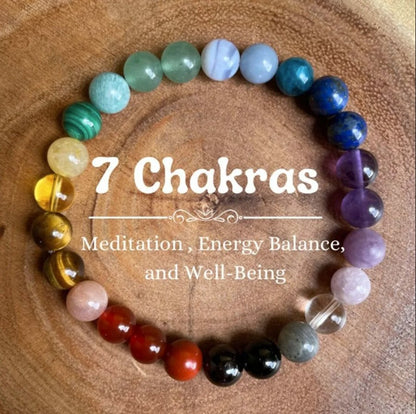 7 Chakras: Perlenarmband mit Naturstein