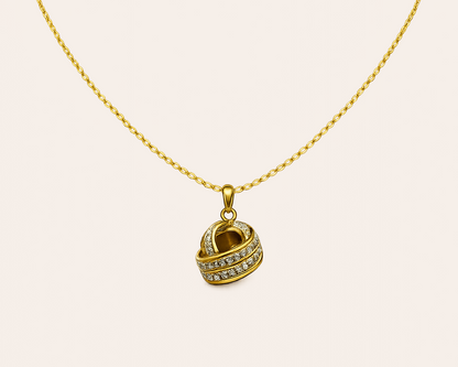 Elegante Goldfarbene Halskette mit Strass-Anhänger