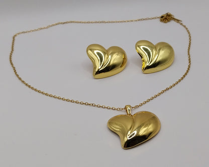 Schmuckset Damen – Goldfarbenes Herz Design (Halskette & Ohrringe)