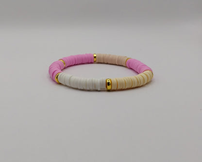 💜 Handgemachtes Armband – Lila, Weiß &amp; Beige mit goldfarbenen Details 💜