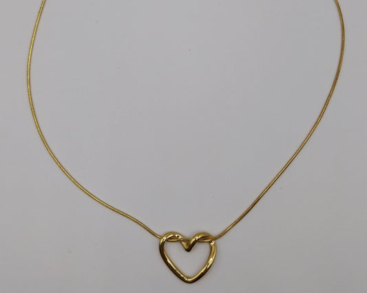 Halskette mit Herz-Anhänger