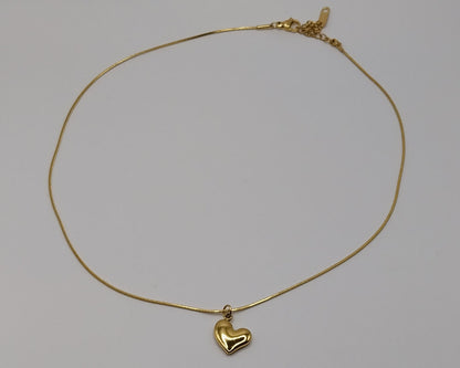 Damen-Halskette mit Herz-Anhänger aus Edelstahl – Goldfarben & wasserfest