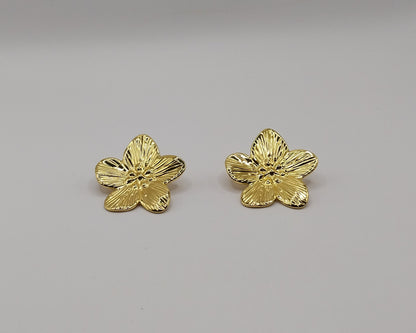 Damen Ohrringe aus Edelstahl – Goldfarbenes Blumen Design, wasserfest & langlebig