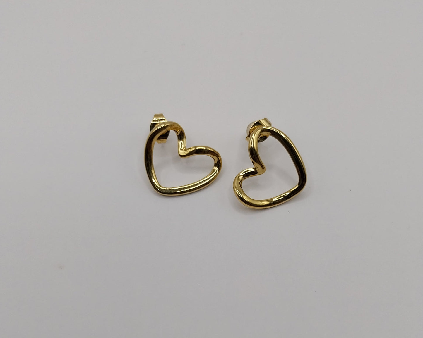 Herzförmige Ohrringe aus Edelstahl 304
