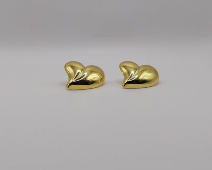 Damen Ohrringe aus Edelstahl – Goldfarbenes Herz Design, wasserfest & langlebig