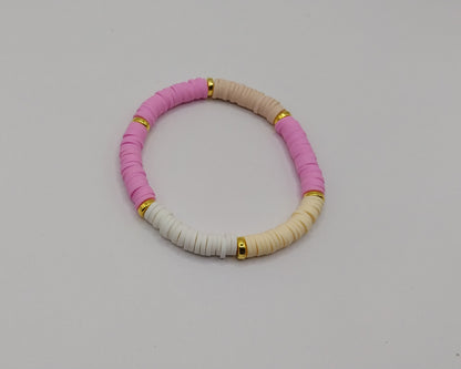💜 Handgemachtes Armband – Lila, Weiß &amp; Beige mit goldfarbenen Details 💜