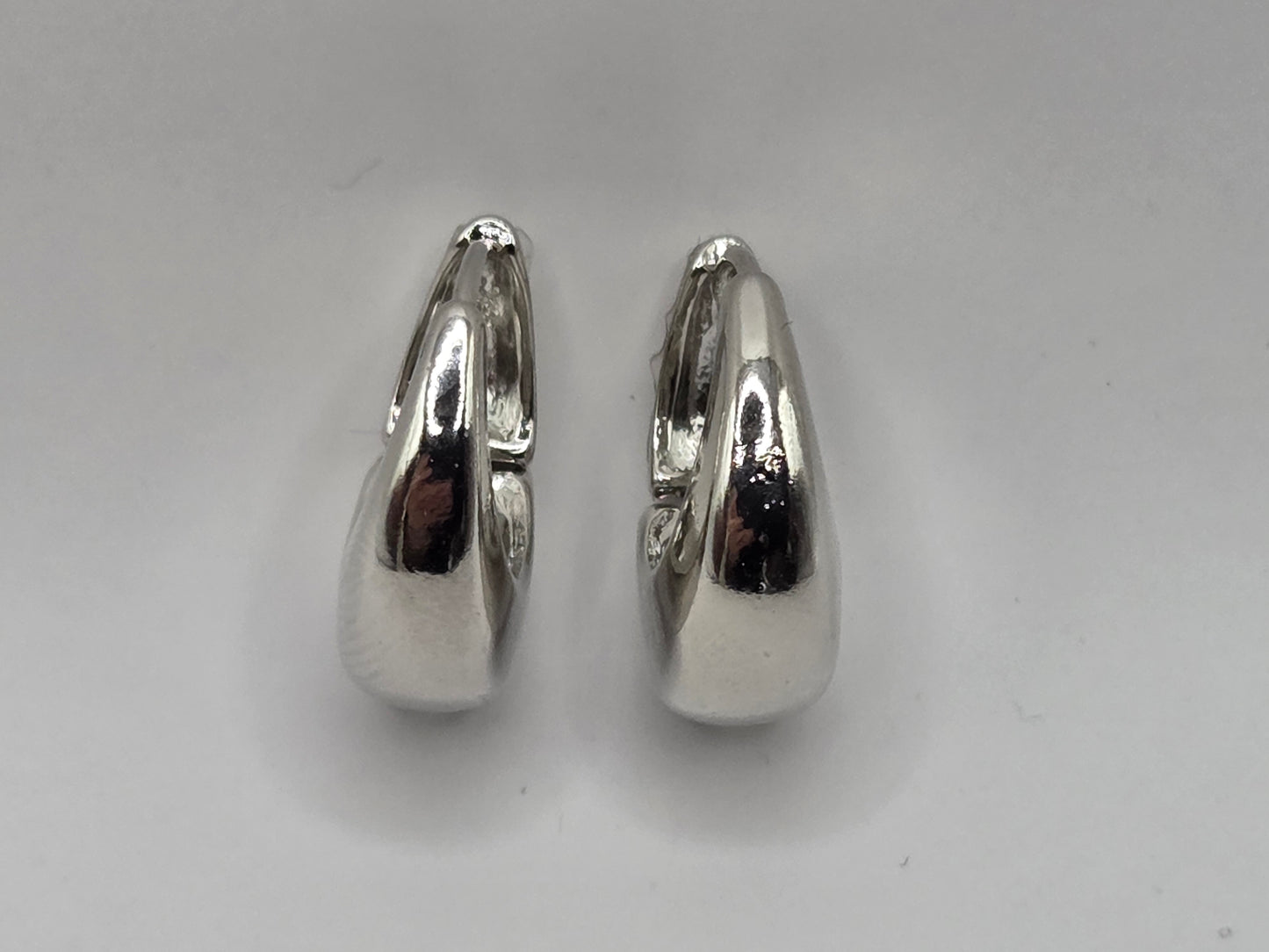 🖤 Statement earrings made of stainless steel – bold, trendy &amp; unmissable