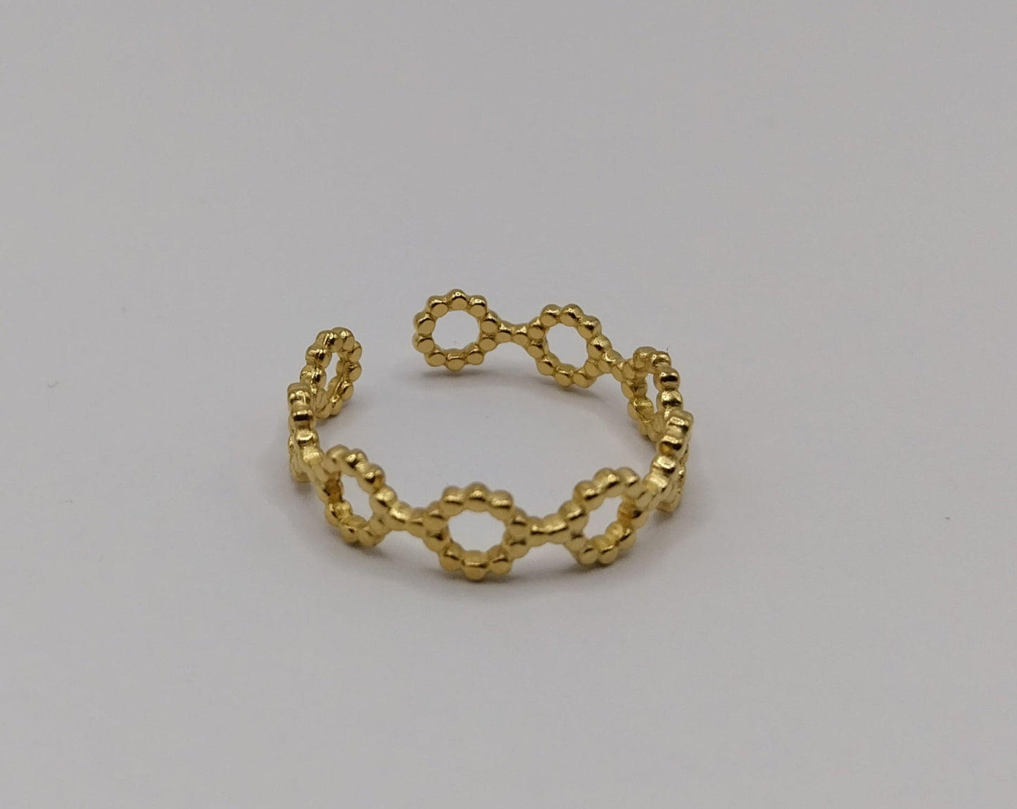 🌼 Goldfarbener Ring mit Blumenmuster