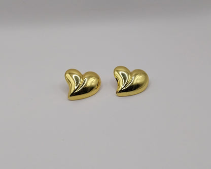 Damen Ohrringe aus Edelstahl – Goldfarbenes Herz Design, wasserfest & langlebig