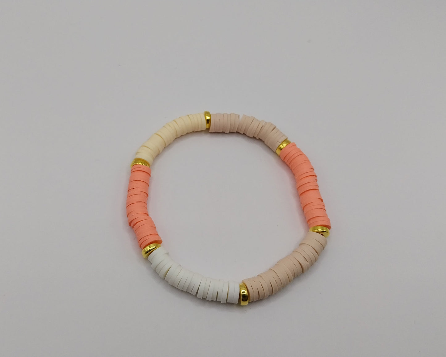 🌞 Handgemachtes Armband – Orange, Beige &amp; Gelb mit Goldakzenten 🌞