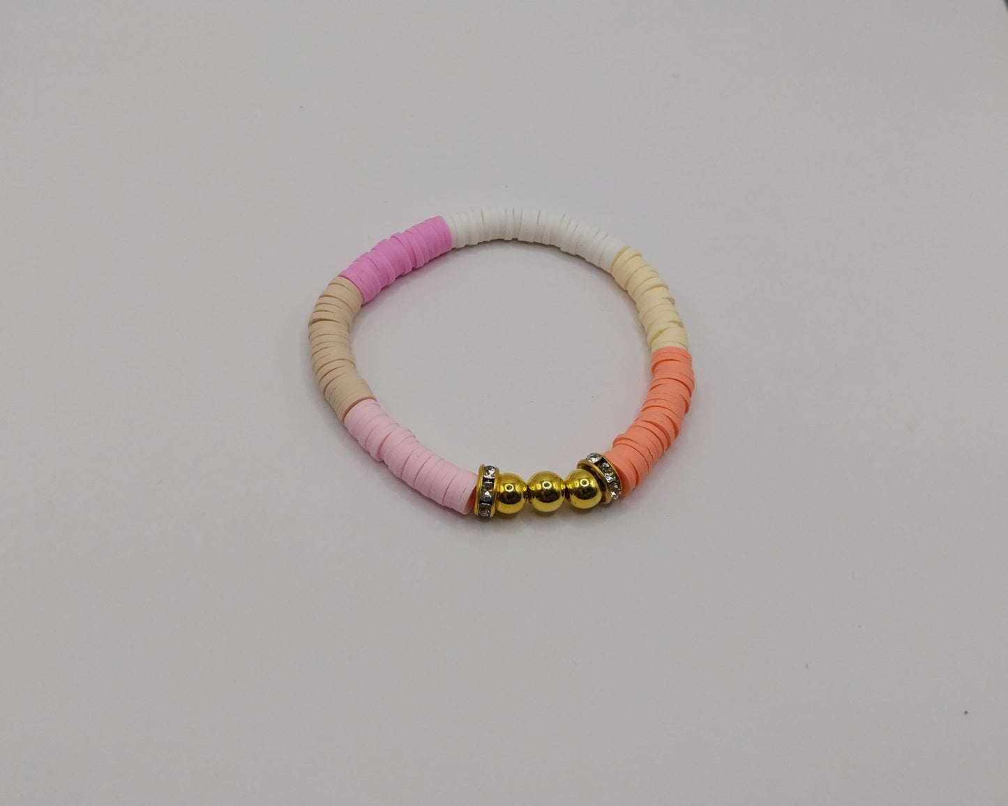 🌈 Handgemachtes Armband – Bunt & Gold für gute Laune am Handgelenk 🌈