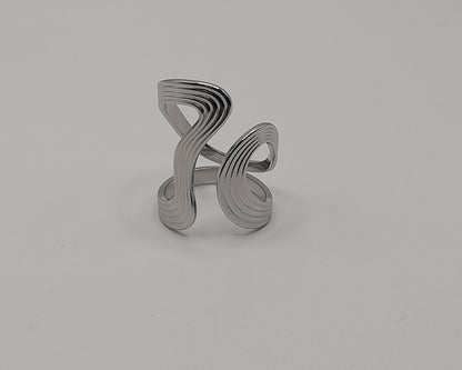 Großer Wellen Statement-Ring aus Edelstahl – Silber, Waterproof & Hypoallergen, Moderner Damenring