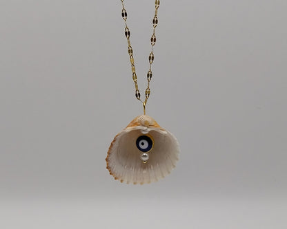 Muschel-Halskette mit Nazar-Anhänger – handgemacht & schützend