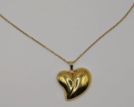 Schmuckset Damen – Goldfarbenes Herz Design (Halskette & Ohrringe)