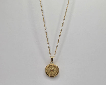 🌙✨ Star &amp; Moon – Minimalist stainless steel necklace