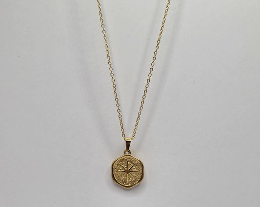 🌙✨ Star &amp; Moon – Minimalist stainless steel necklace