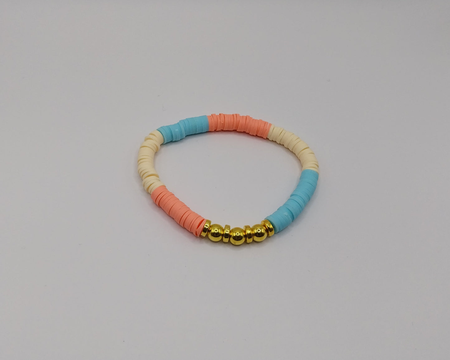 🌺 Handgemachtes Armband – Orange, Gelb &amp; Türkis mit goldfarbenen Details 🌺