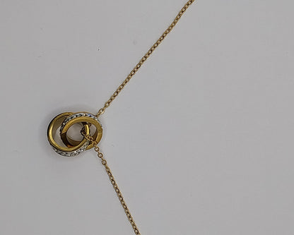 Elegante Goldfarbene Halskette mit Strass-Anhänger
