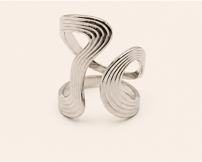 Großer Wellen Statement-Ring aus Edelstahl – Silber, Waterproof & Hypoallergen, Moderner Damenring