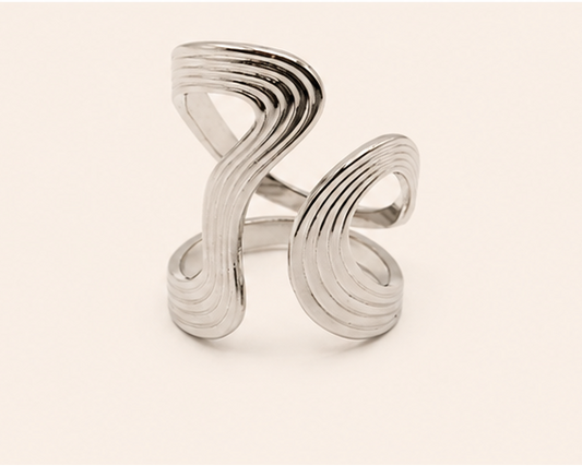 Großer Wellen Statement-Ring aus Edelstahl – Silber, Waterproof & Hypoallergen, Moderner Damenring