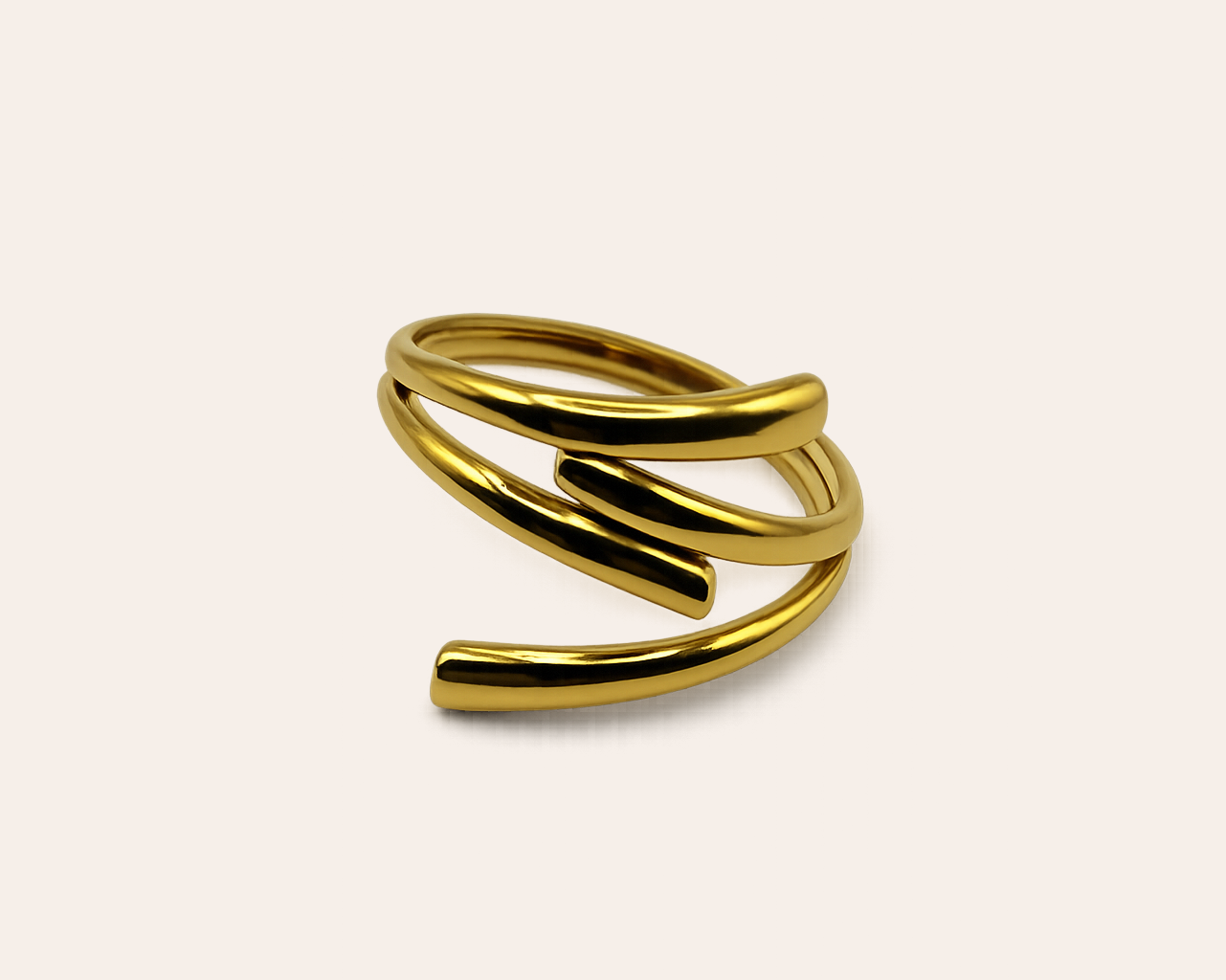 Goldfarbener Spiralring – moderner Look mit minimalistischem Twist